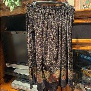 Elegant Black and Gold Women's Skirt